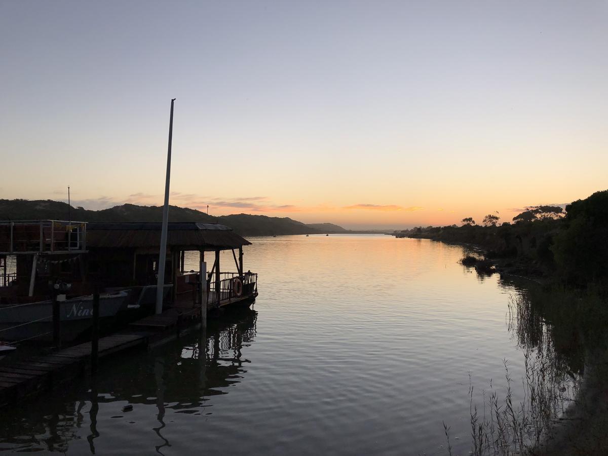 Maggie May House Boat - Colchester - 5Km From Elephant Park Ngoại thất bức ảnh