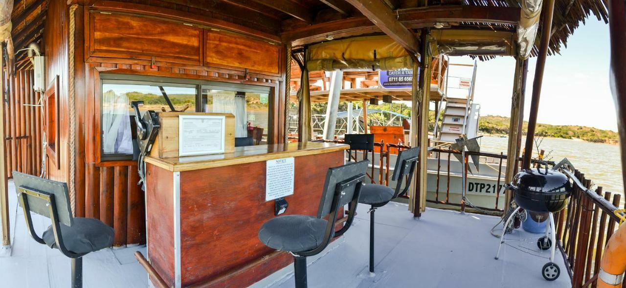 Maggie May House Boat - Colchester - 5Km From Elephant Park Ngoại thất bức ảnh